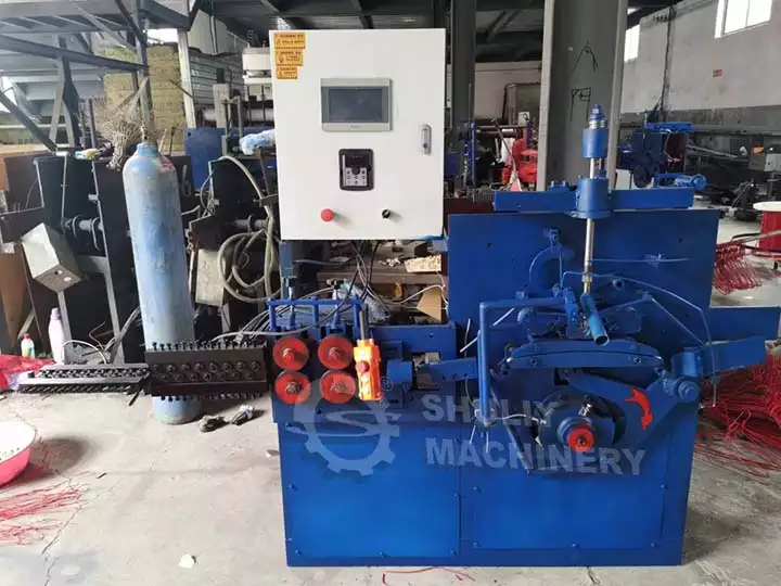 plastic hanger machine