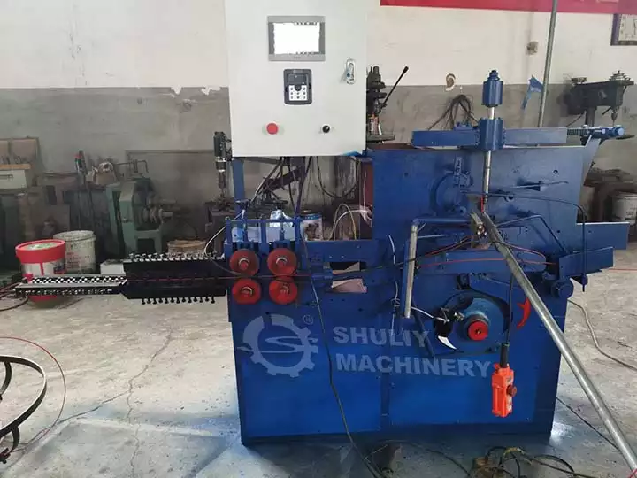 automatic hanger machine