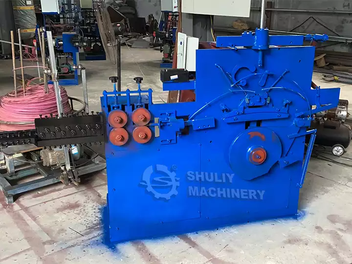 30-40pcs/min hanger hook machine shipped to Bahrain