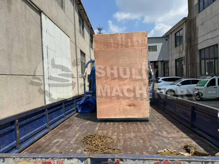 hanger machine for delivery