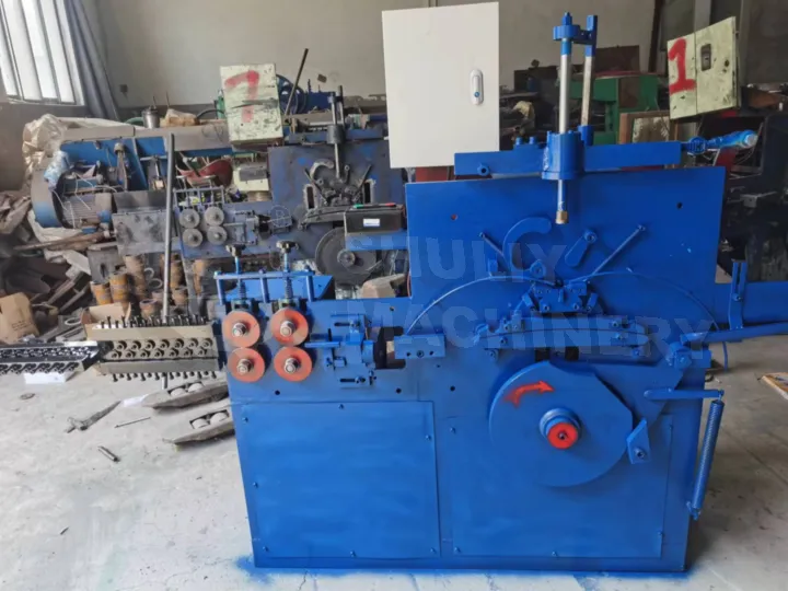 automatic wire hanger making machine